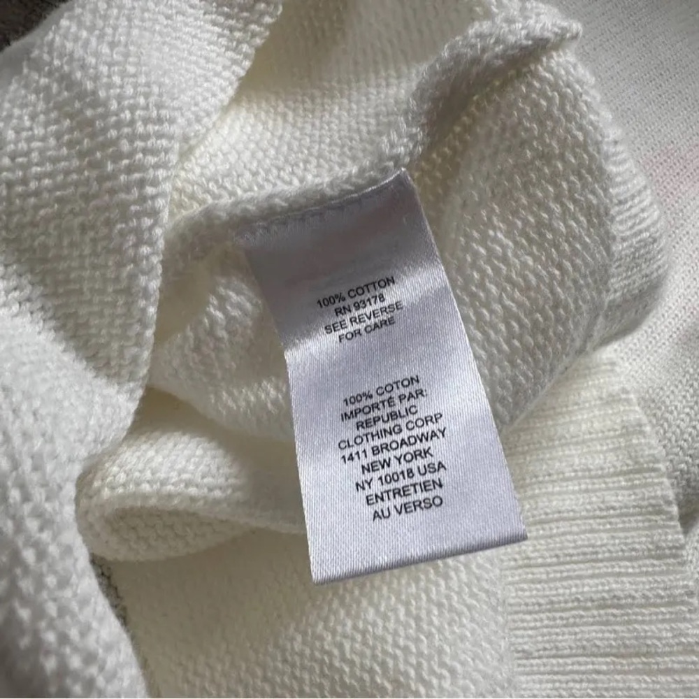 Workshop Republic Clothing White Sweater with Multicolor VACAY Letters - Picture 6 of 6